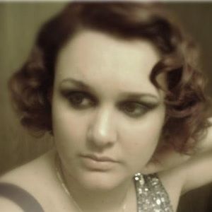 Meet your Posher, Loni